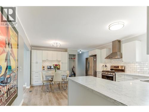 49-1929 97 Highway S, Kelowna, BC, V1Z2Z1 | Card Image