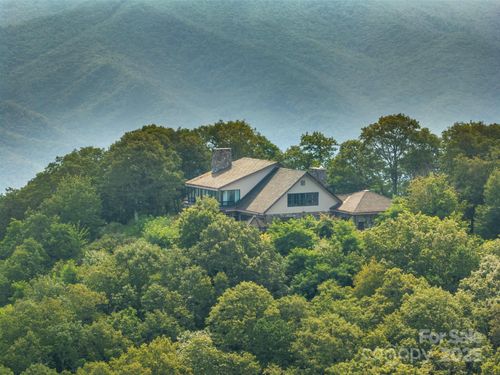 2200 Camp Branch Rd, Waynesville, NC, 28786-5502 | Card Image