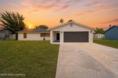 901 Grandeur St Se, Palm Bay, FL, 32909-3844 | Card Image