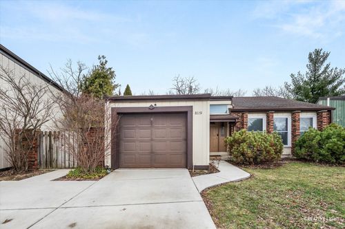 8119 Oriole Dr, Darien, IL, 60561-5418 | Card Image