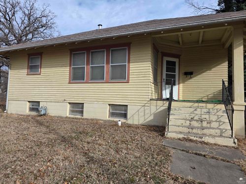 308 N C St, Herington, KS, 67449-1910 | Card Image