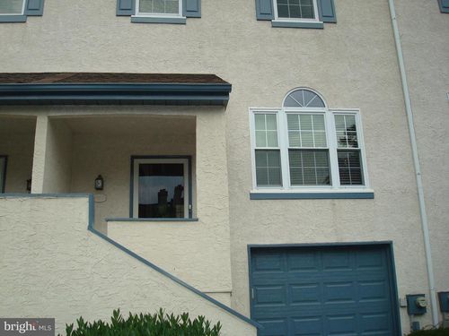 1704 Stoneham Dr, WEST CHESTER, PA, 19382-6653 | Card Image