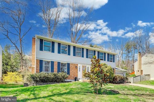 8404 Chillum Ct, SPRINGFIELD, VA, 22153-3503 | Card Image