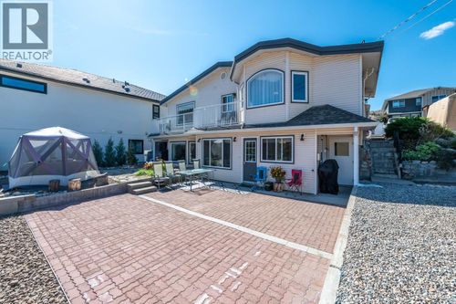 6764 Lakeside Dr, Oliver, BC, V0H1T4 | Card Image