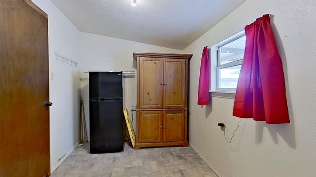 900 Silver Creek Azle Rd, Home with 3 bedrooms, 2 bathrooms and null parking in Azle TX | Image 18