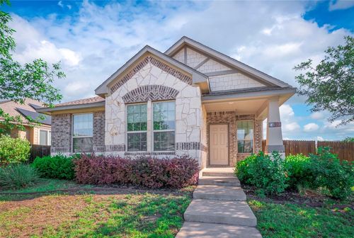102 Alford St, San Marcos, TX, 78666-2862 | Card Image