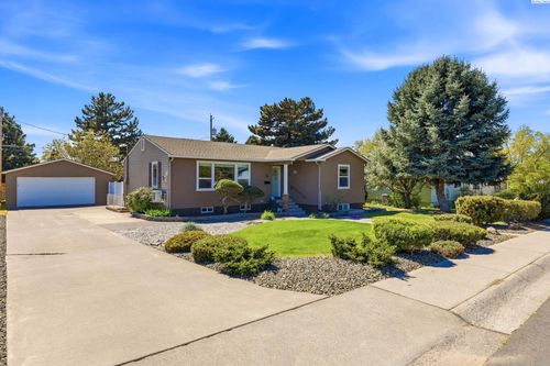 75 Newcomer St, Richland, WA, 99354-2029 | Card Image