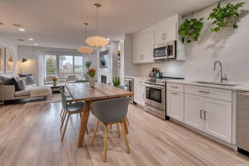 3029 Mitchell Rd, Westhampton Beach, NY, 11978 | Card Image