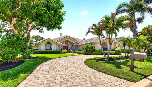 6711 Se Barrington Dr, Stuart, FL, 34997-8639 | Card Image