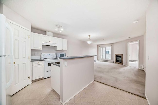 310 - 270 Shawville Way Se, Home with 2 bedrooms, 2 bathrooms and 1 parking in Calgary AB | Image 2