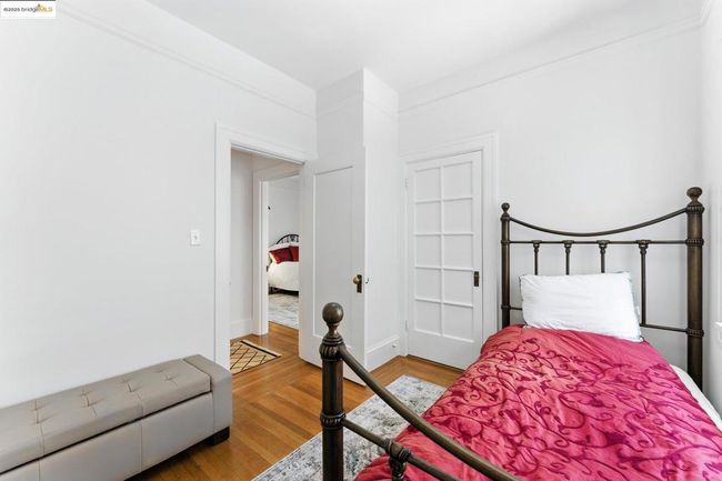 7 Panoramic Way, Condo with 2 bedrooms, 1 bathrooms and null parking in Berkeley CA | Image 30