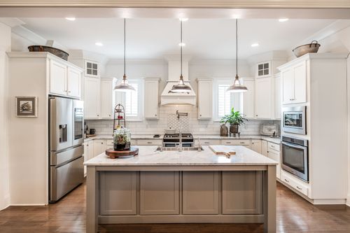 1536 Drakes Creek Rd, Hendersonville, TN, 37075-8637 | Card Image