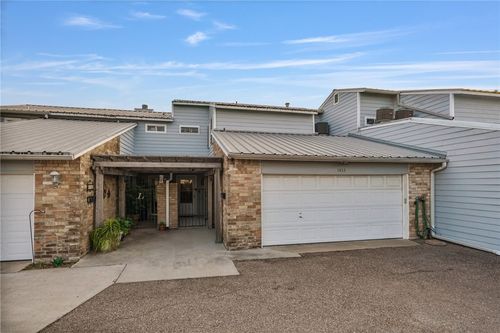 1453 Moore Ave, Portland, TX, 78374-3005 | Card Image