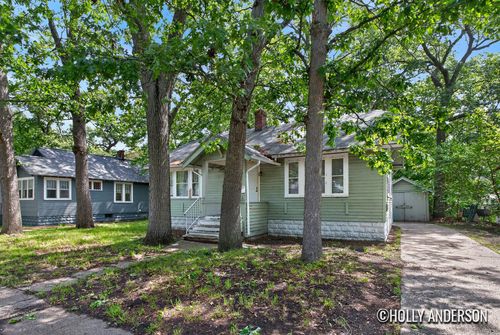 3012 9th St, Muskegon Heights, MI, 49444-2821 | Card Image