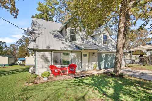 70 Rustling Oaks St, Coldspring, TX, 77331-9674 | Card Image