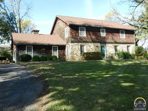 2761 Sw Plass Ave, Topeka, KS, 66611-1627 | Card Image