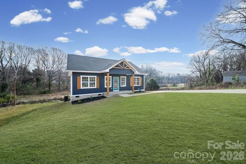 412 S Hill St, Gastonia, NC, 28052-2902 | Card Image