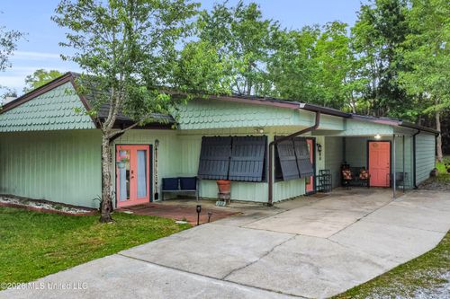 130 Melody Lane, Bay Saint Louis, MS, 39520 | Card Image