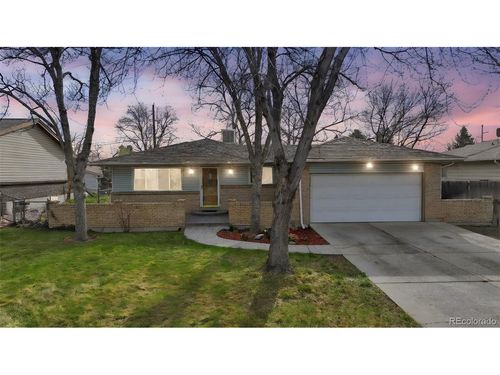 1042 S Holland Ct, Lakewood, CO, 80226-4167 | Card Image