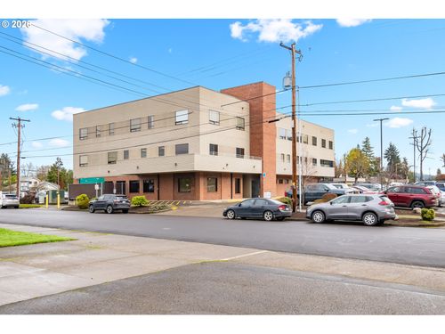 212-1813 W Harvard Ave, Roseburg, OR, 97471 | Card Image