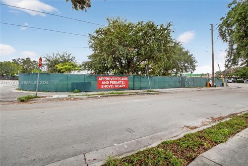 5434 Ne Miami Ct, Miami, FL, 33137 | Card Image