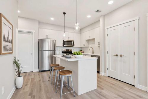 104-655 Shawnee Sq Sw, Calgary, AB, T2Y0T5 | Card Image