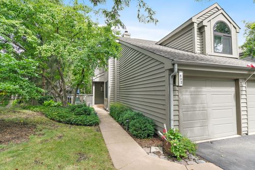 994-802 Golf Ln, Lake Barrington, IL, 60010-3867 | Card Image