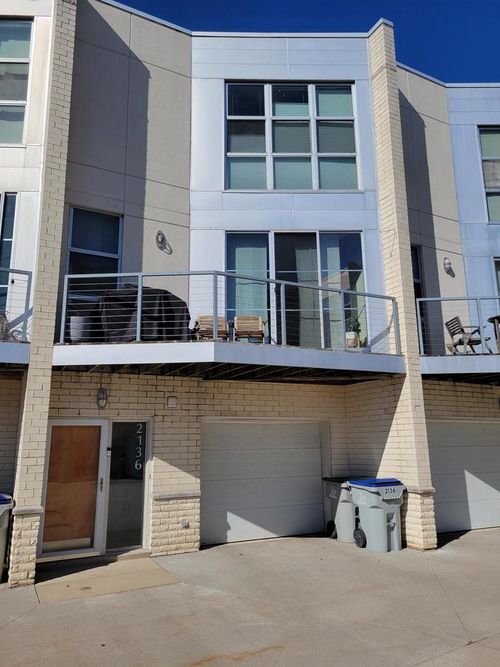 2136 N Commerce Street, Milwaukee, WI, 53212 | Card Image