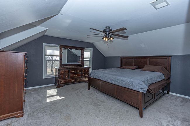 18-Large Upper Level Bedroom.jpg | Image 18