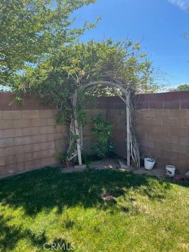 1832 Louise Ave, House other with 3 bedrooms, 2 bathrooms and 2 parking in Lancaster CA | Image 44
