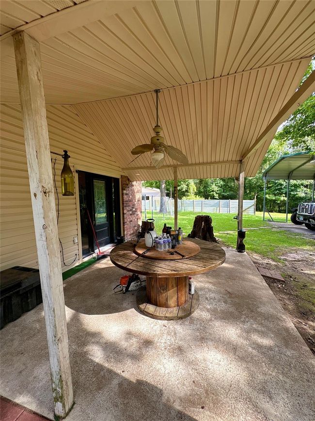 Outdoor space to entertain guests | Image 14