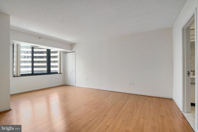 APT-1210S - 1300 Crystal Dr, Condo with 2 bedrooms, 2 bathrooms and null parking in ARLINGTON VA | Image 11