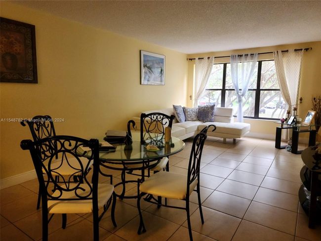 APT-207 - 2302 S Cypress Bend Dr, Condo with 2 bedrooms, 2 bathrooms and null parking in Pompano Beach FL | Image 9
