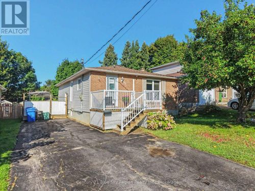 56 Southview Cres, North Bay, ON, P1B8T8 | Card Image