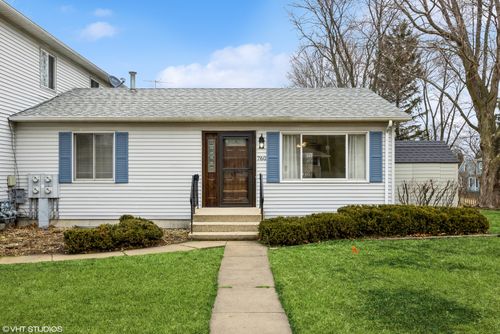 760 Pleasant St, Woodstock, IL, 60098-2243 | Card Image