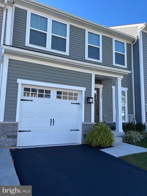 102 Sterling Dr, EAST NORRITON, PA, 19401-2102 | Card Image