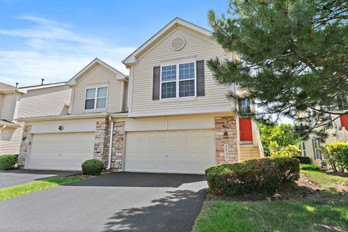 2330 Georgetown Cir, Aurora, IL, 60503-6710 | Card Image