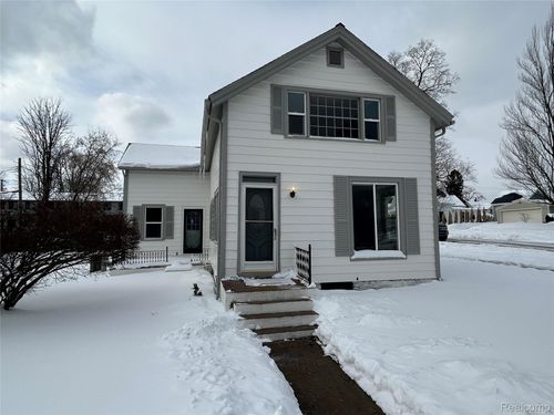 147 N Broadway St, Lake Orion, MI, 48362-3103 | Card Image