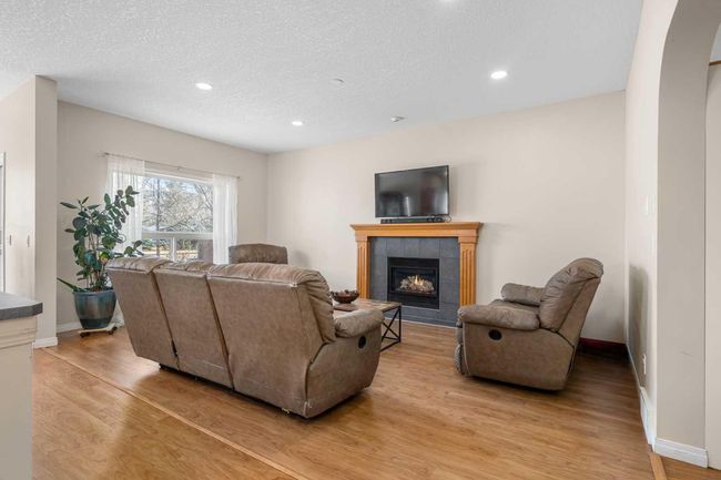 16 Shawbrooke Pk Sw, House other with 4 bedrooms, 4 bathrooms and 4 parking in Calgary AB | Image 7