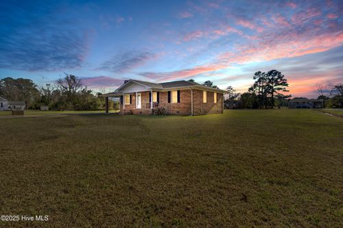 16 Elm St, Vandemere, NC, 28587-9753 | Card Image