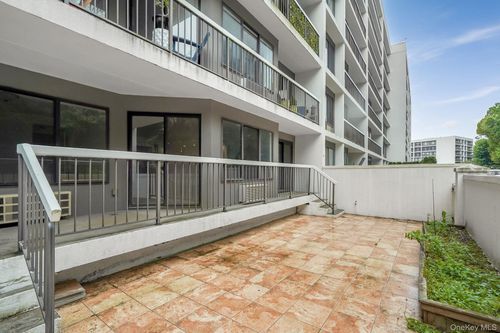 apt-313-300 High Point Dr, Hartsdale, NY, 10530-1195 | Card Image