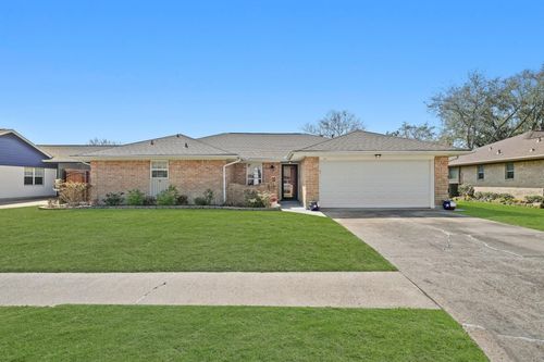 1002 Patricia Dr, Deer Park, TX, 77536-4931 | Card Image
