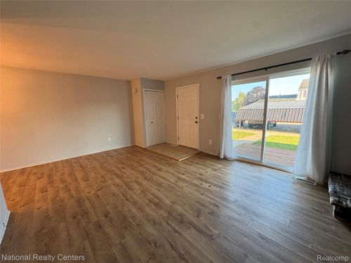 28411 Raleigh Crescent Dr, Chesterfield, MI, 48051-2310 | Card Image