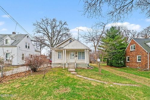 1664 Copley Dr, Toledo, OH, 43615-3807 | Card Image