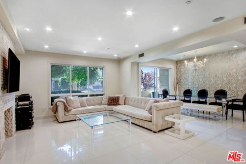 apt-102-11921 Dorothy St, Los Angeles, CA, 90049-5369 | Card Image