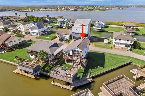 22 N Flamingo St, La Marque, TX, 77568-6528 | Card Image