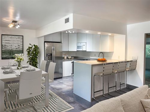 apt-2-1250 Miami Rd, Fort Lauderdale, FL, 33316-2059 | Card Image