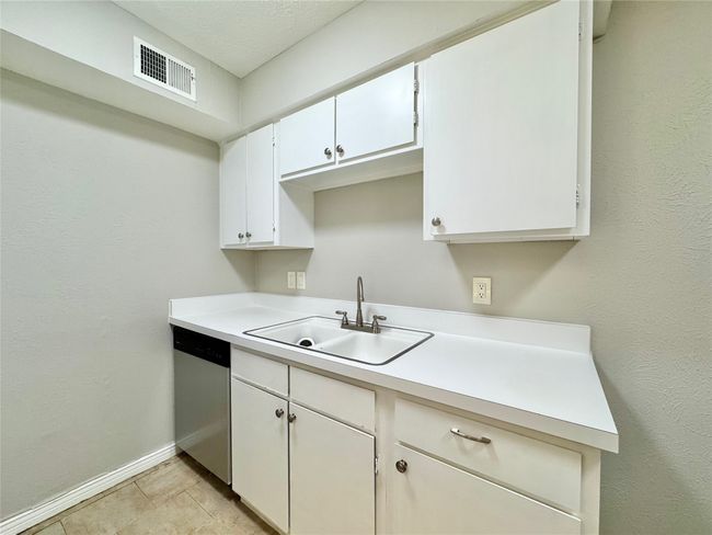 APT-103 - 4319 Mckinney Ave, Condo with 1 bedrooms, 1 bathrooms and null parking in Dallas TX | Image 8