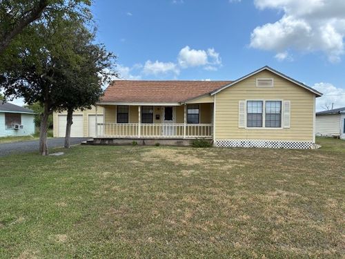 505 W Main St, Bishop, TX, 78343-2528 | Card Image