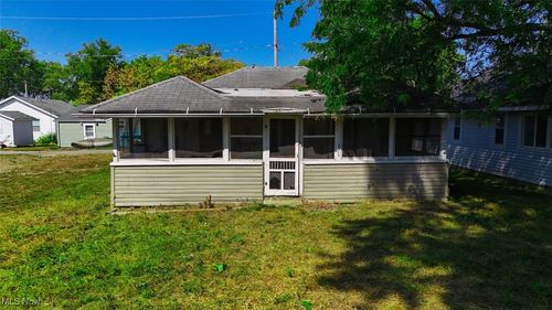 8946 Maple St, Lakeview, OH, 43331-9438 | Card Image